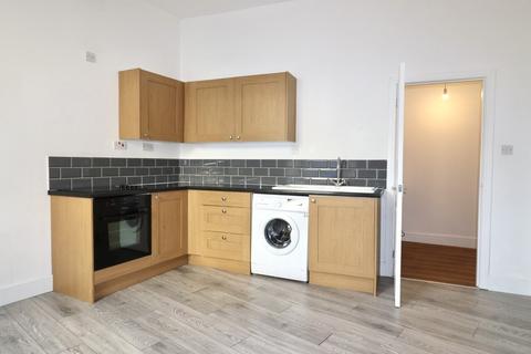 Studio to rent, High Street, Alloa