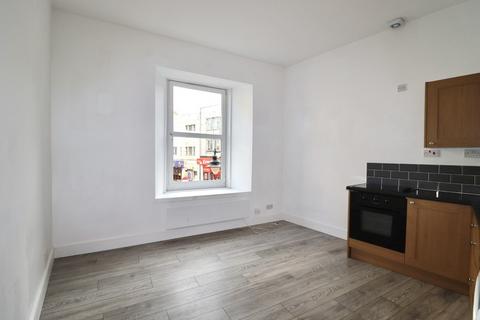 Studio to rent, High Street, Alloa