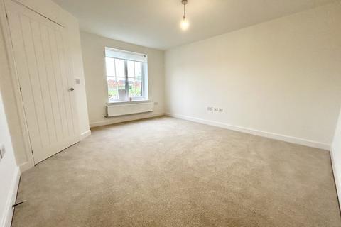 3 bedroom semi-detached house to rent, Tamerlane Road, Crewe, Cheshire