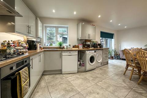 1 bedroom in a house share to rent, Kendal Way, Cambridge CB4