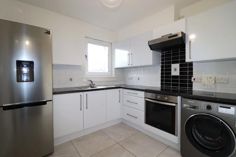 2 bedroom maisonette to rent, Mid Street , Bathgate