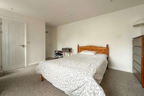 1 bedroom in a house share to rent, Kendal Way, Cambridge CB4