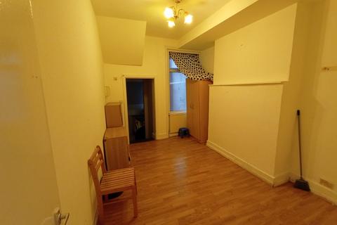 1 bedroom flat to rent, Craven Park Road, Harlesden, NW10