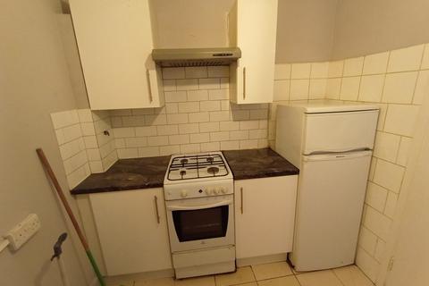 1 bedroom flat to rent, Craven Park Road, Harlesden, NW10