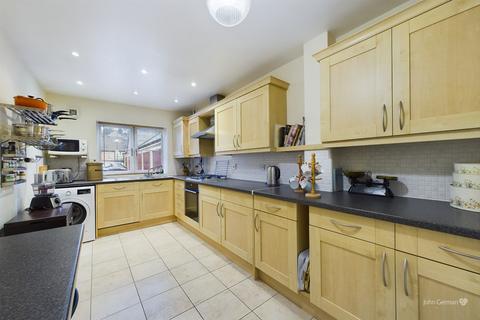 4 bedroom townhouse for sale, Taylor Court, Ashbourne