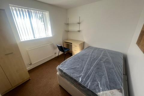 4 bedroom house share to rent, Phillips Parade, Swansea