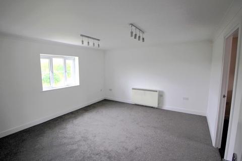 2 bedroom flat to rent, Oxton Close, Rowhedge