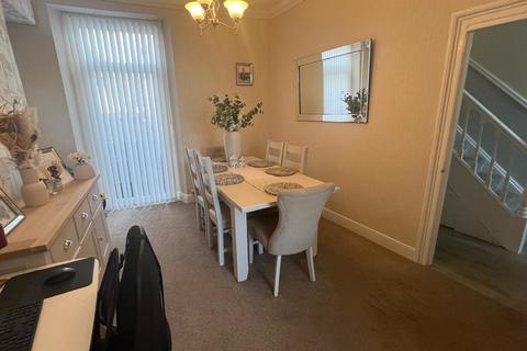 3 bedroom terraced house to rent, St. Helens Crescent, Swansea