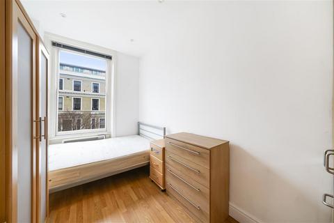 Studio to rent, Southwell Gardens, SW7