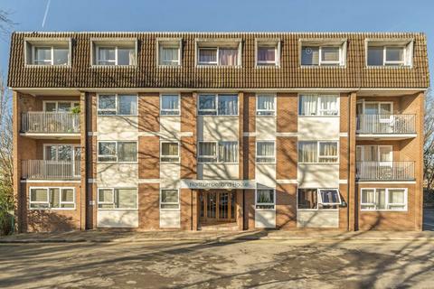 1 bedroom flat for sale, Ballards Lane, London N3