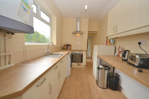 3 bedroom terraced house to rent, Vale Street, Silverdale