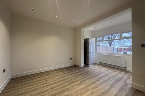 5 bedroom terraced house to rent, Hay Lane, London