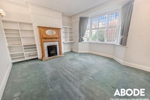 3 bedroom semi-detached house for sale, Clatterfield Gardens, Westcliff-On-Sea