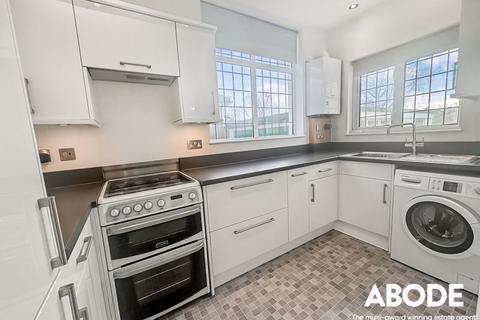 3 bedroom semi-detached house for sale, Clatterfield Gardens, Westcliff-On-Sea