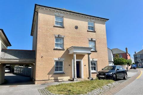 4 bedroom semi-detached house to rent, Bezant Place, Newquay TR7