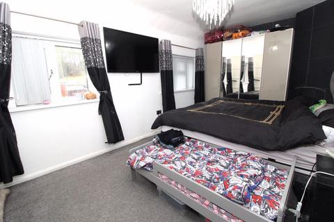 2 bedroom semi-detached house for sale, Primley Avenue, Walsall, WS2 9UW