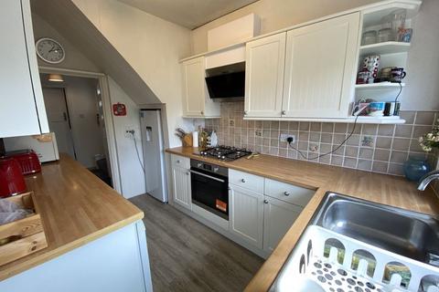 10 Garston Gardens, Kenley, CR8 5AN
