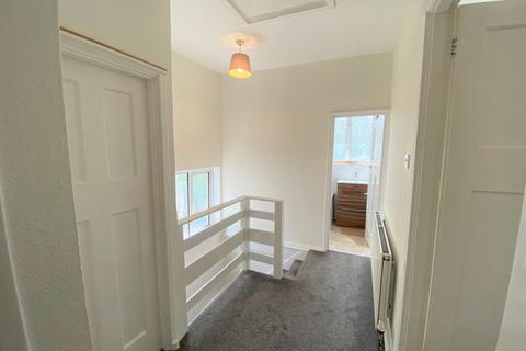 10 Garston Gardens, Kenley, CR8 5AN