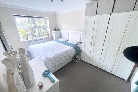 2 bedroom flat for sale, 14 Boscombe Spa Road, Bournemouth BH5