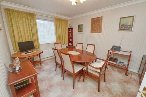 3 bedroom detached house for sale, Carthona Drive, Fleet GU52