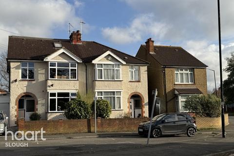 3 bedroom semi-detached house for sale, St Laurence Way, Slough