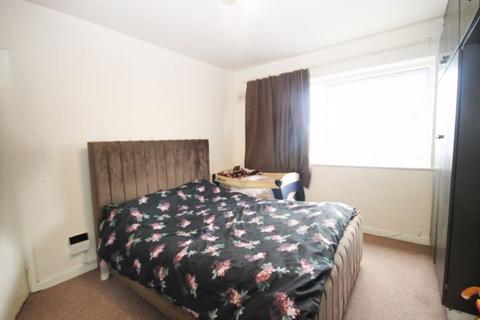 2 bedroom property for sale, Longford Avenue, Southall