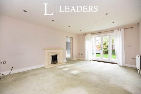 5 bedroom detached house to rent, Saxon Place, Kelvedon