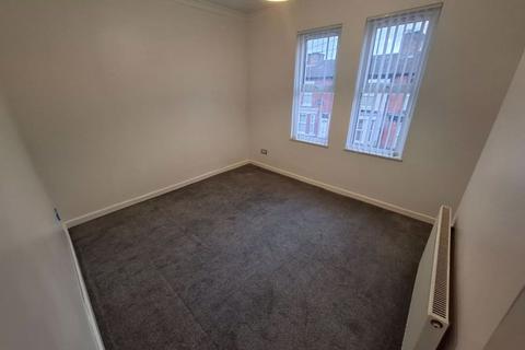 2 bedroom terraced house to rent, Beechwood Road, Liverpool