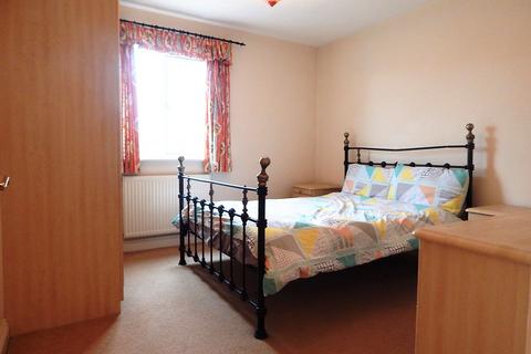 2 bedroom property to rent, Pacific Close, Ocean Village, Southampton,