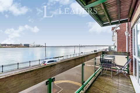 2 bedroom property to rent, Pacific Close, Ocean Village, Southampton,