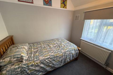 270 Bowerdean Road, High Wycombe, HP13 6XT