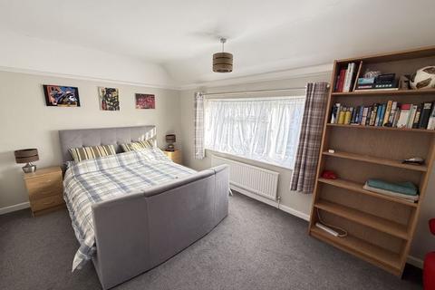 270 Bowerdean Road, High Wycombe, HP13 6XT