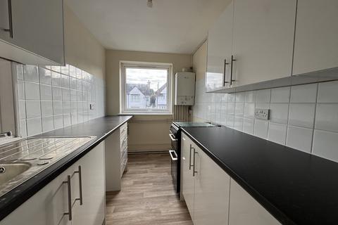 2 bedroom flat to rent, Kings Avenue