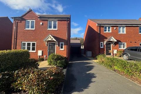 4 bedroom detached house to rent, Cyril Cowley Close, Stonehouse GL10