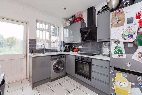 3 bedroom semi-detached house for sale, Mawney Road, Romford