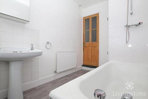 2 bedroom terraced house to rent, Leicester LE2