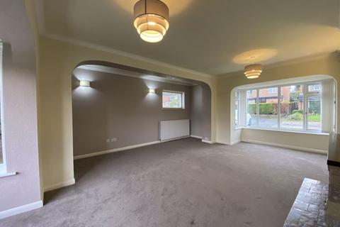 3 bedroom detached house to rent, Cochrane Close, Stourbridge DY9