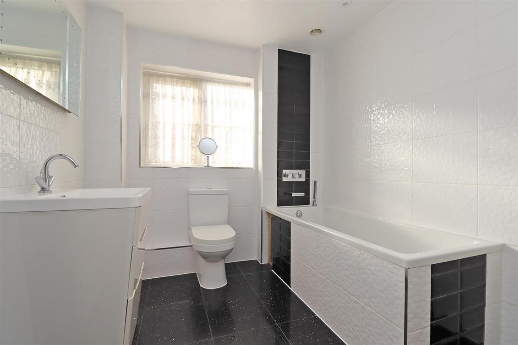 Main bathroom