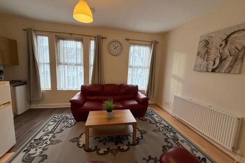 1 bedroom flat to rent, Wightman Road, London