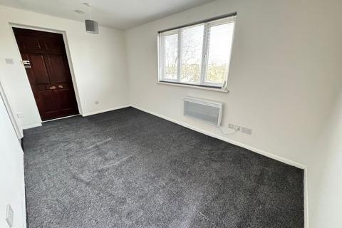 Studio for sale, Longstock Court, Eastleaze, Swindon, SN5 7EW