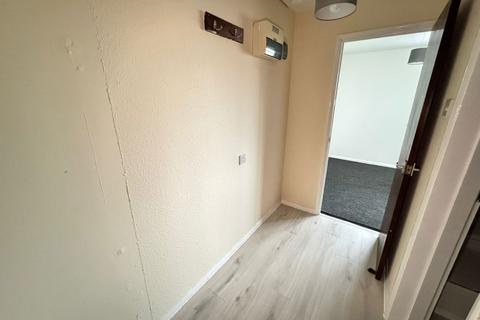 Studio for sale, Longstock Court, Eastleaze, Swindon, SN5 7EW