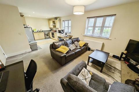 2 bedroom flat for sale, Rowley Court, Sherwood, Nottingham, NG5 1GF