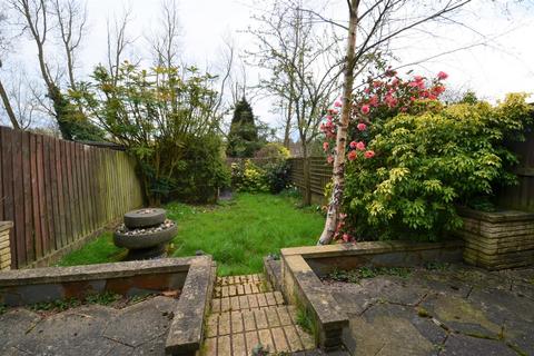 3 bedroom terraced house to rent, Poole Crescent, Harborne, Birmingham B17