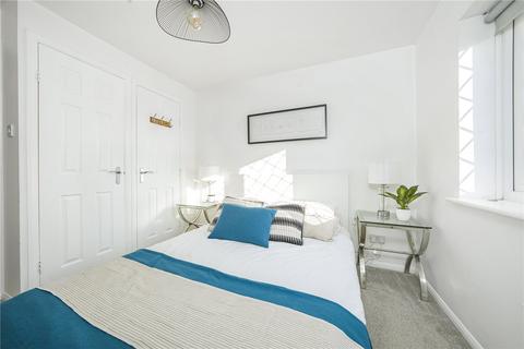 254 Heathfield Drive, Mitcham, CR4 3RJ