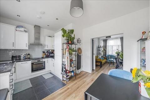 58 Clifton Park Avenue, London, SW20 8BD
