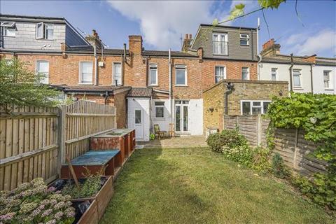 58 Clifton Park Avenue, London, SW20 8BD