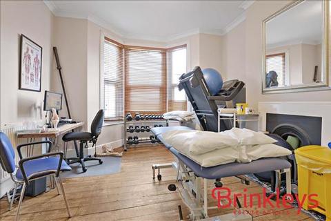 129 Alexandra Road, London, SW19 7JY