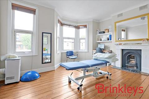 129 Alexandra Road, London, SW19 7JY