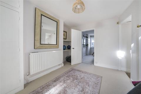 1 Walnut Tree Cottages, London, SW19 5DN