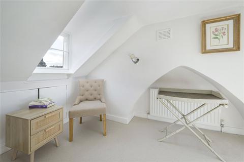 1 Walnut Tree Cottages, London, SW19 5DN